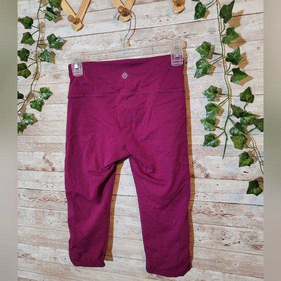 Athleta Women's Purple High-Waisted Leggings XS 3/4 Length Yoga Active - Picture 6 of 6